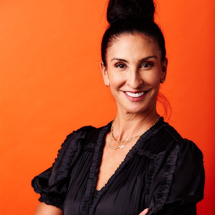 ニキ・アームストロング（Niki Armstrong）